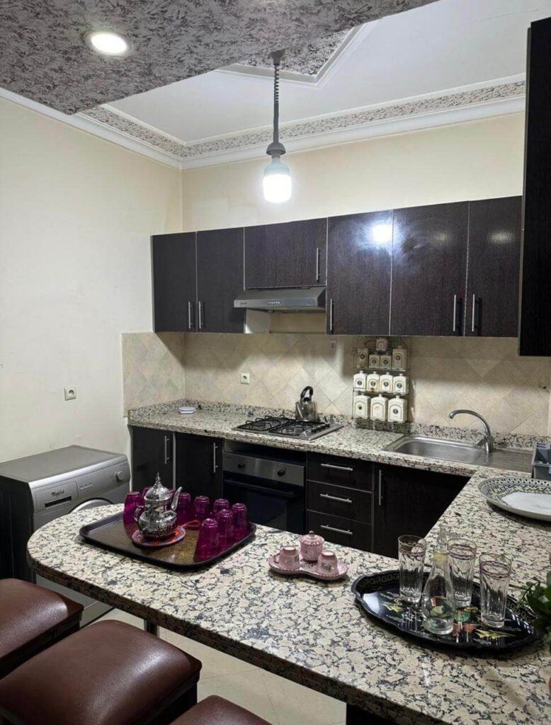 Furnished 60 square meter apartment in Marrakech bought by Anis Chity